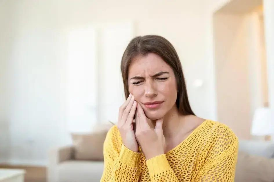 Dor de dente ao comer doce? Descubra o que fazer agora!